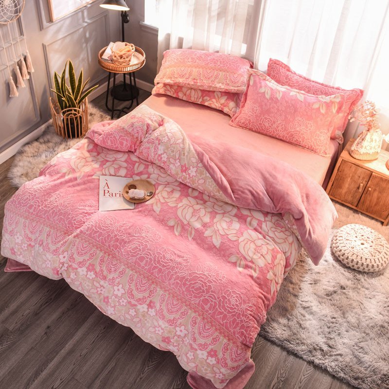 Floral & Bohemian Four-Piece Bedding Set